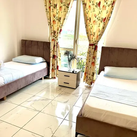 Shell Golem 1 Guest house Golem (Tirana)
